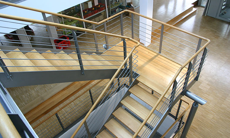 Stahltreppen mit Holz, Glas oder Kunststoff kombiniert Stahltreppe Kimmich weldingtec